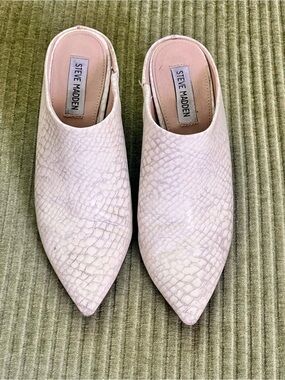Steve Madden Ivory Snake-Embossed Pointed Mules
